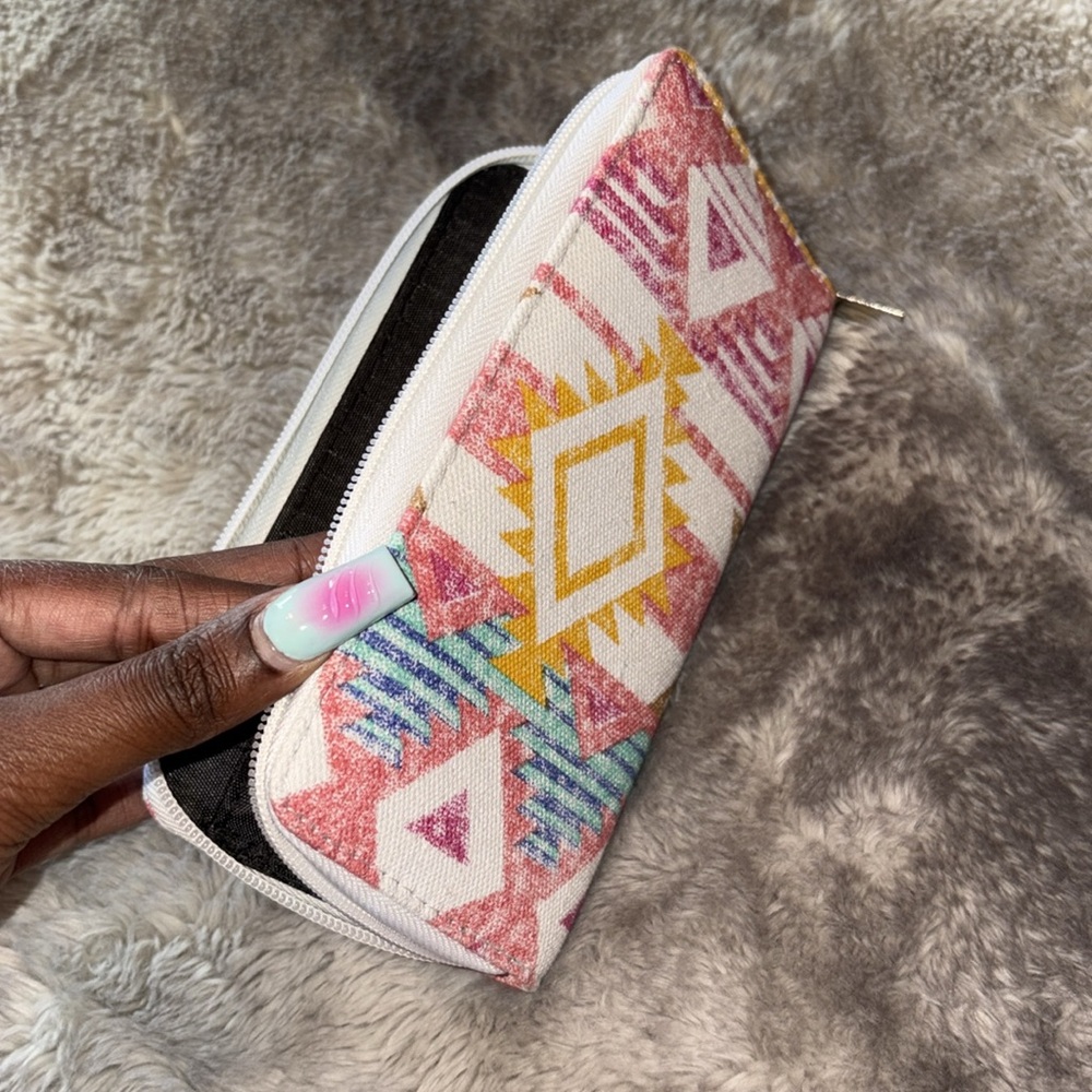 Geometric Patterned Wallet - image 3